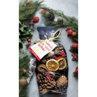 CINNAMON CONES & BERRIES -  CASE OF 24