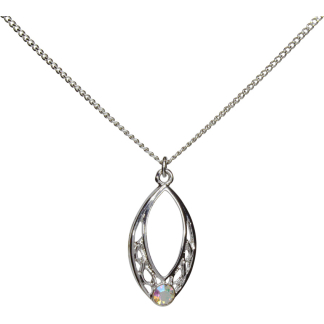 Short Oval Pendant Necklace (C2005)